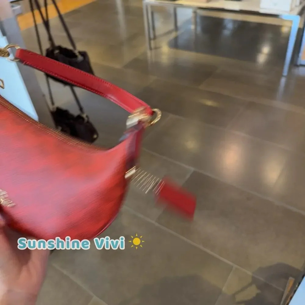 NWT Coach Mini Payton Bag In Signature Canvas CEL06 IM/CRIMSON